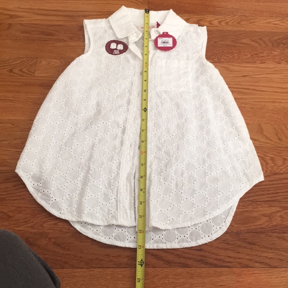 Button down top - Picture 4 of 5